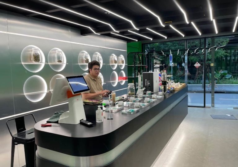 HighHerb Club inside 1 768x539