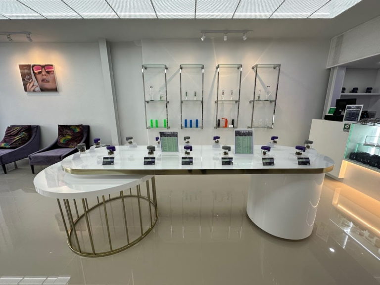 HEMPTON Dispensary @ Phuket Town inside 768x576
