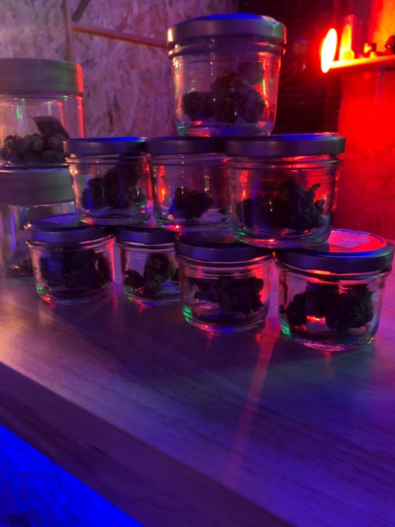 BLOW Club Pattaya Insd Img 2 768x1025