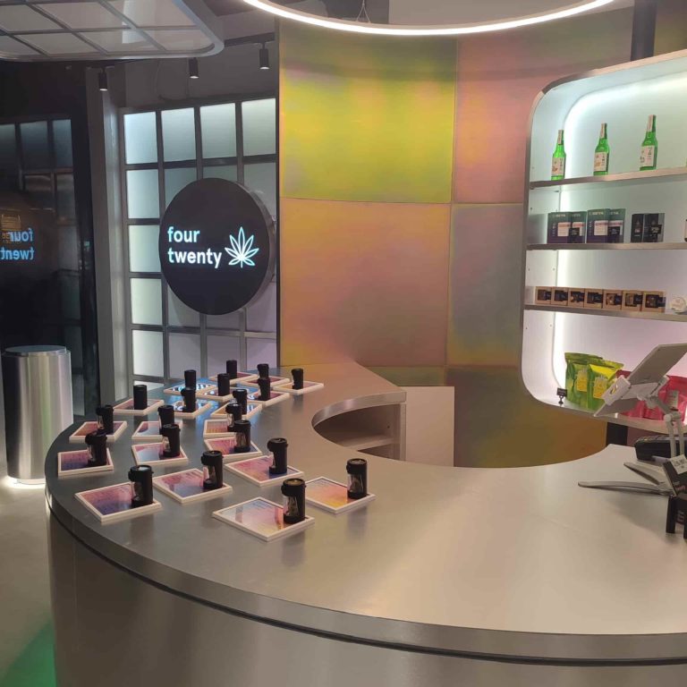 Four Twenty Dispensary Insd Img 2 768x768