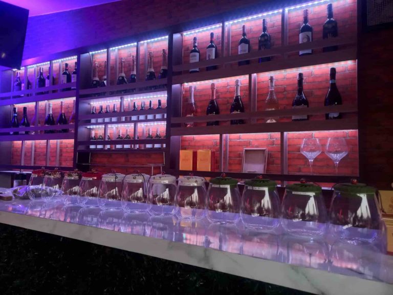 SUGAR MARY Insd Img 2 768x576