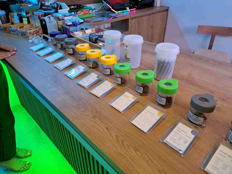 Zaza Medical Pattaya Premium Cannabis Dispensary Insd Img 2 768x576