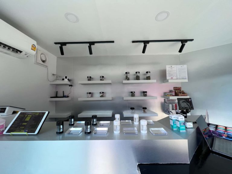 Chronic Dispensary @Im ChinaTown Weed กัญชา Cannabis CBD марихуана 大麻 2 768x576
